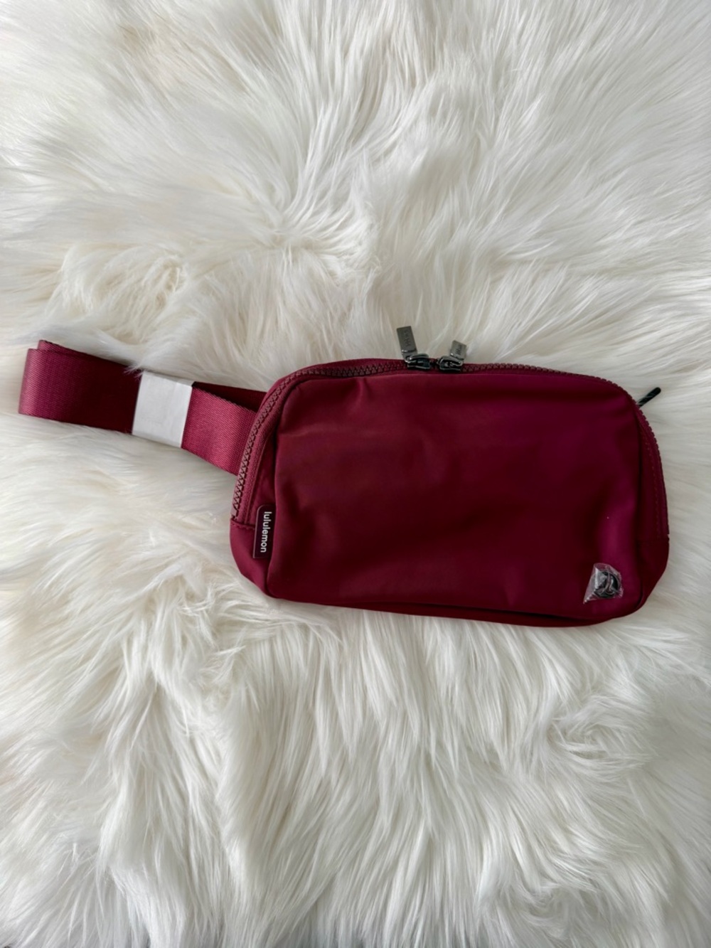Lululemon Everywhere Belt Bag 2L NWT